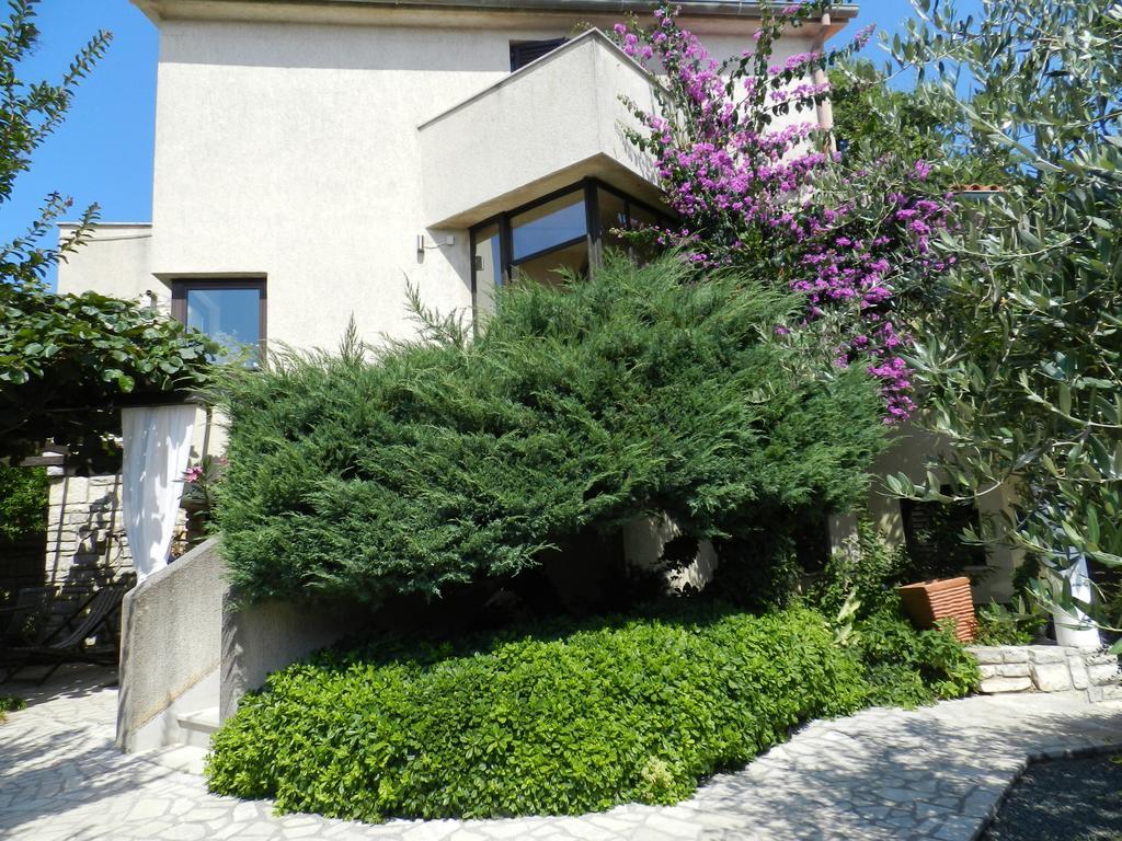 Apartments Lodra Pula Bagian luar foto